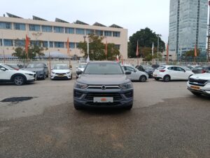 קוראנדו 21 אפורה1