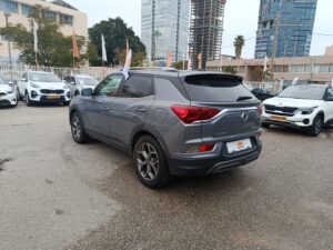 קוראנדו 21 אפורה2