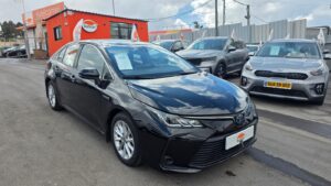 קורולה 20 שחורה