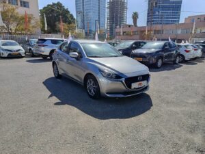 מאזדה 2 23 אפורה